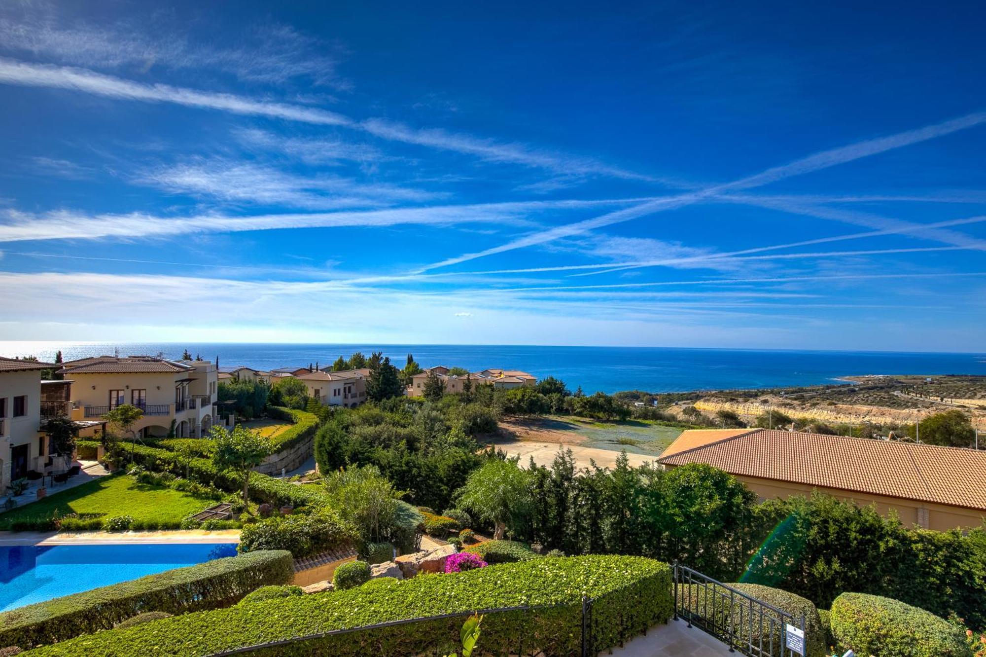 2 Bedroom Apartment Thalassa With Sea And Sunset Views, Aphrodite Hills Resort Kouklia Luaran gambar