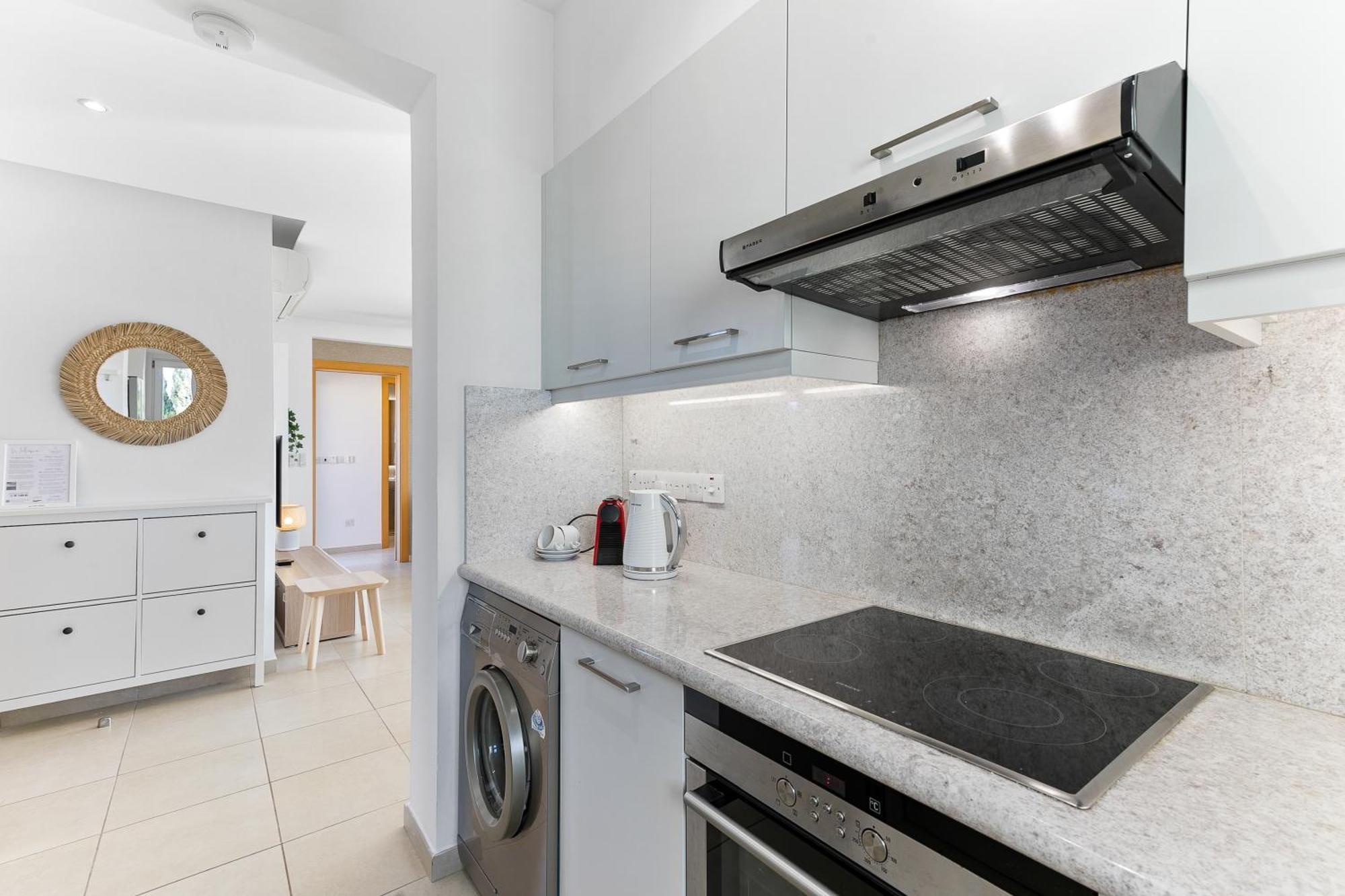 2 Bedroom Apartment Thalassa With Sea And Sunset Views, Aphrodite Hills Resort Kouklia Luaran gambar